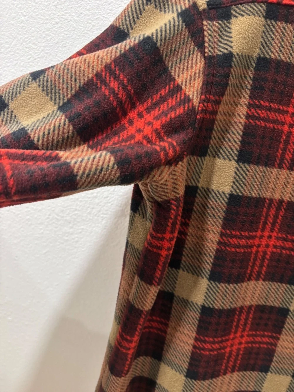Hawke & Co Plaid Sherpa Lined Flannel Jacket Mens Med Black Red Tan Heavy Warm